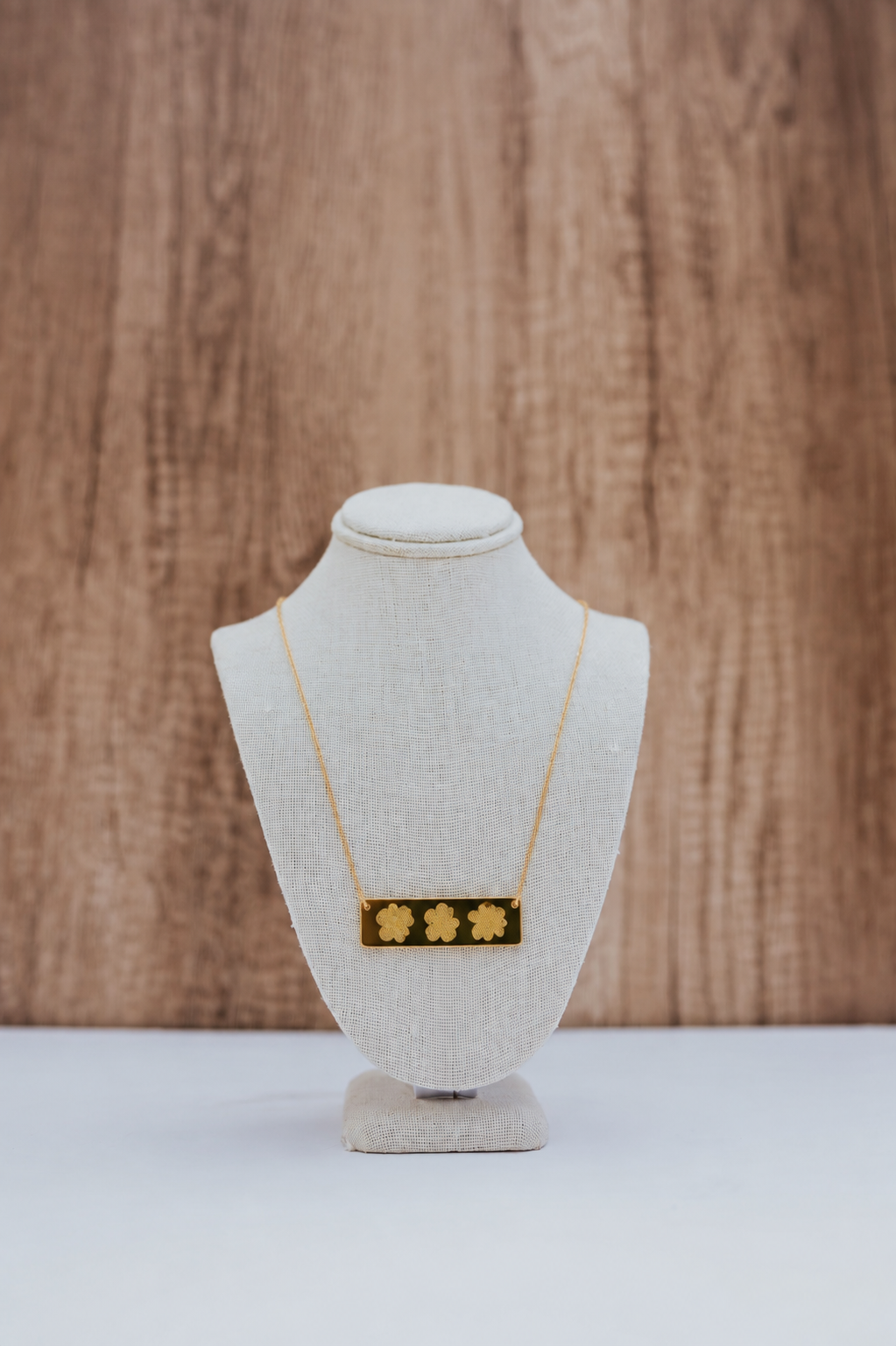 Leilani- Horizontal Necklace