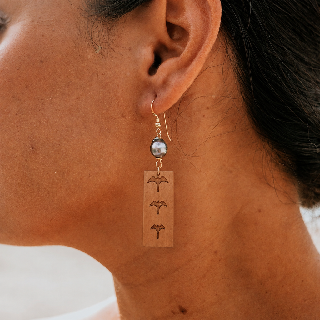 Pearl Kōlea Earrings