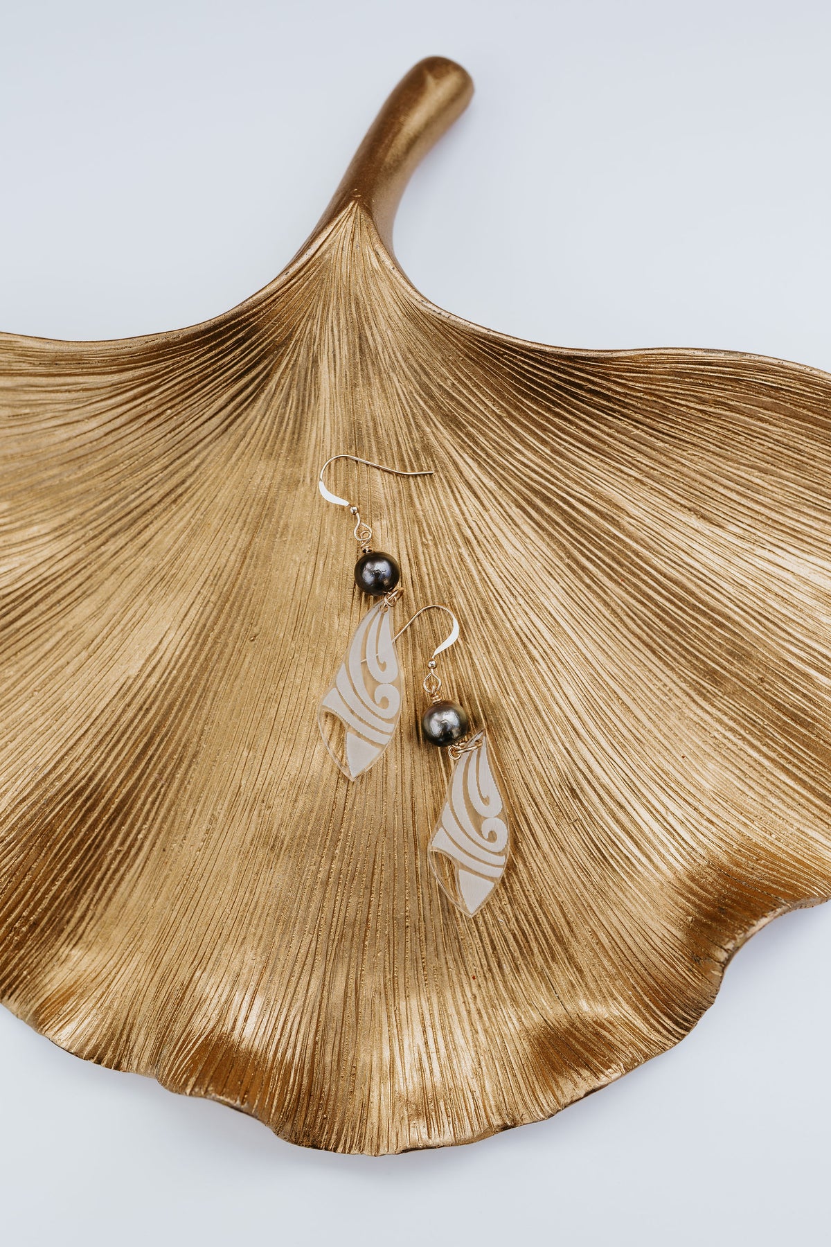 Pearl Pupu Hinuhinu Earrings